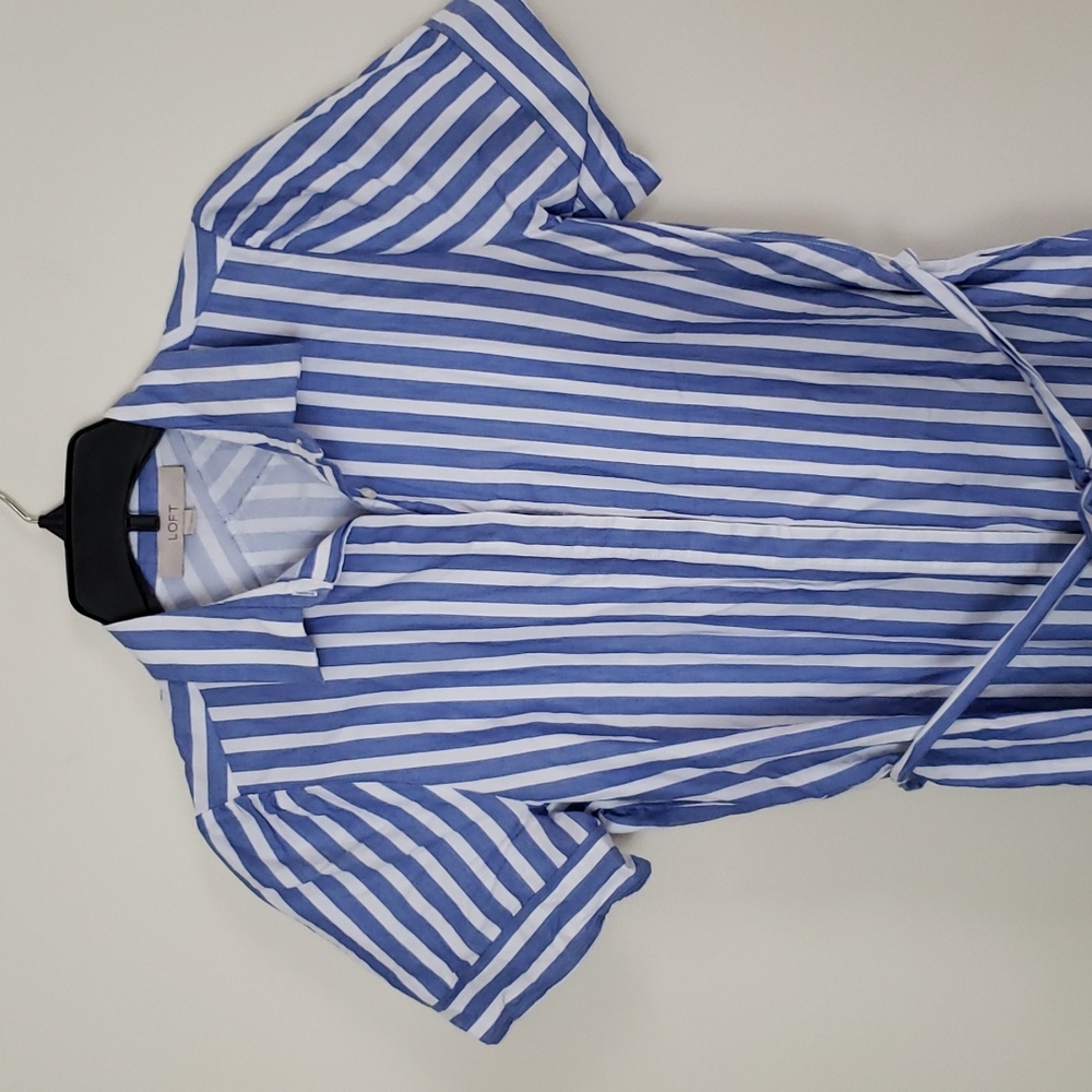 Loft blue and white button down waist tie short sleeve shirt dress. Sz Medium - Picture 4 of 9